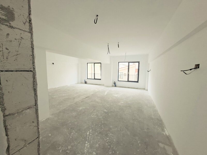 Cladire multifunctionala de inchiriat