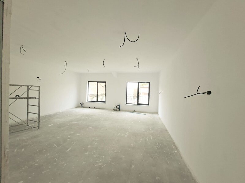 Cladire multifunctionala de inchiriat